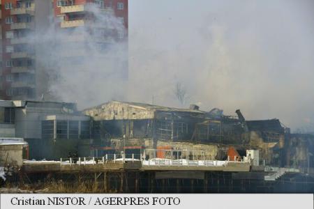 Incendiu Bamboo: Se mai observă un focar de unde se degajă fum