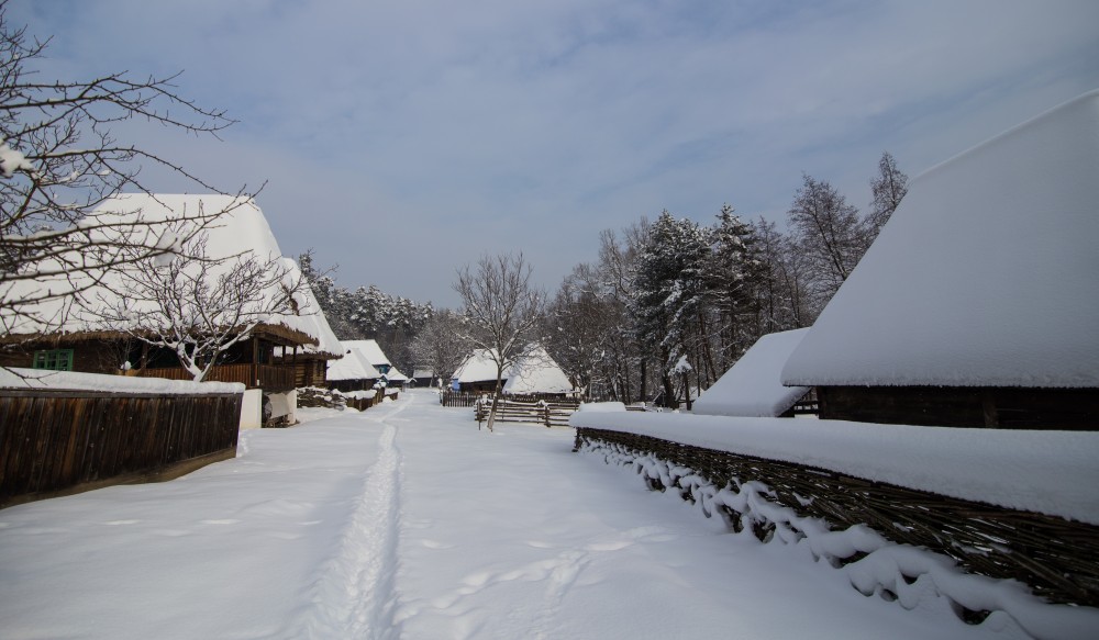 Povești cu îngeri, în paradisul alb