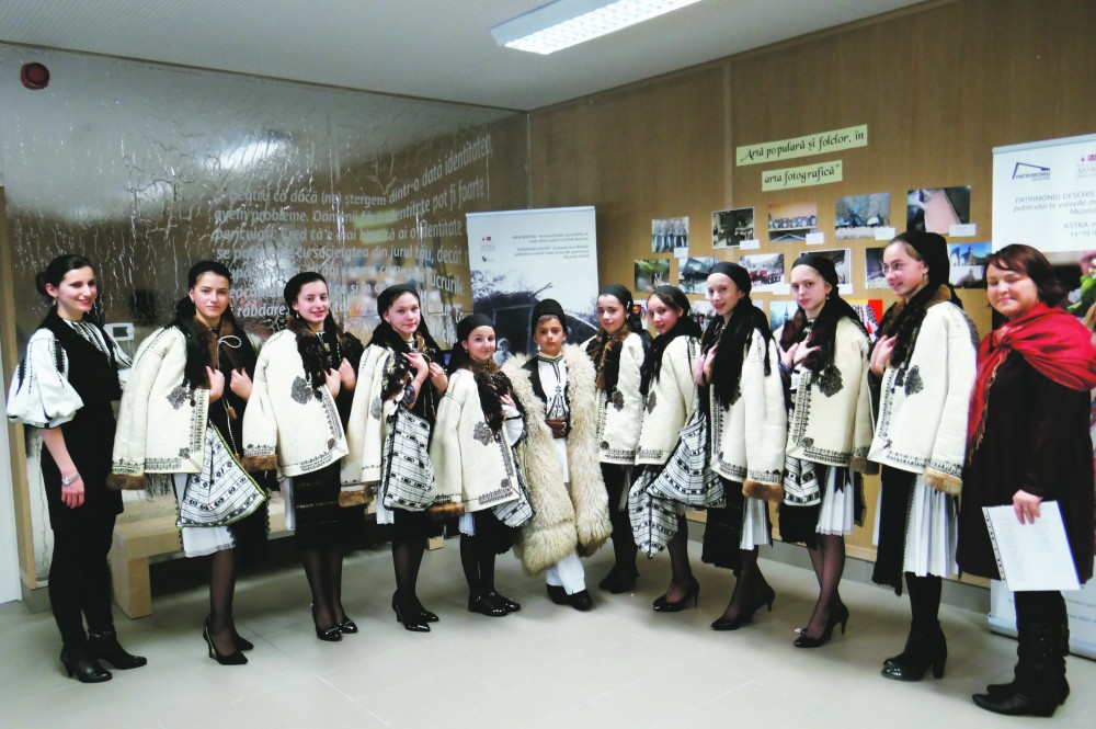 Cultură și tradiție, în murmur de colinde