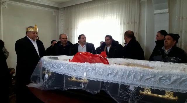 Iulian Rădulescu a fost înmormântat, noul împărat a fost încoronat