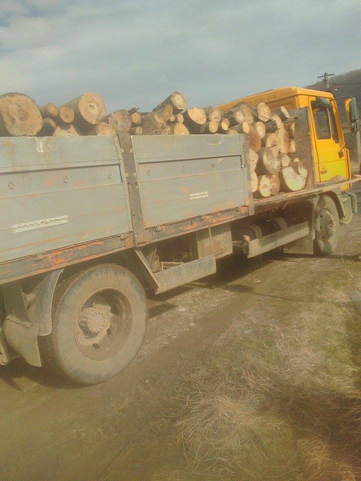 Un alt transport de lemn confiscat de poliţişti