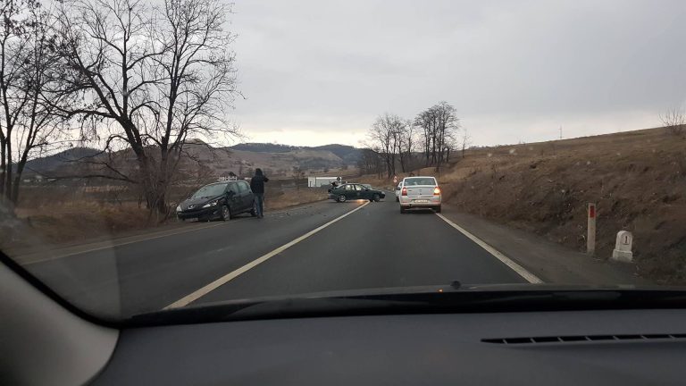 GALERIE FOTO – Evenimente rutiere pe DN 14, la Tîrnava și Șaroșu pe Târnave