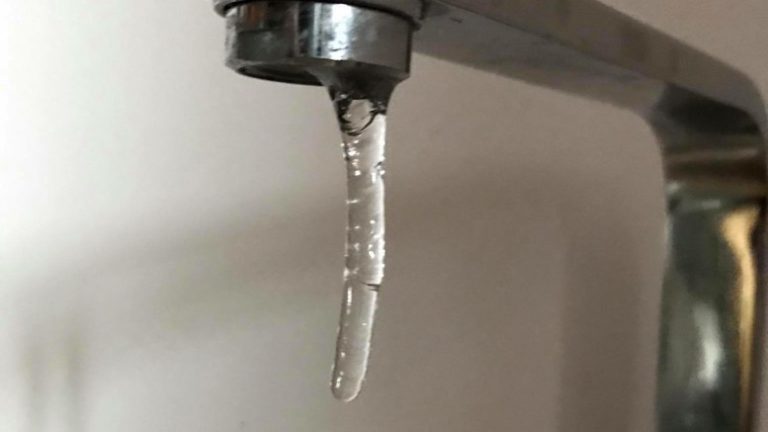 Mii de contoare inteligente pentru citirea la distanță a consumului de apă, în Mediaș