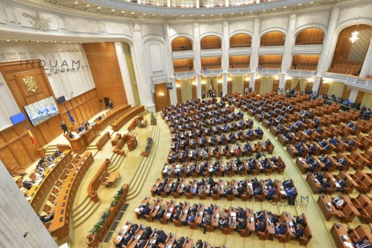 Prăbușire în sondaje. Strategia anti-Bolojan zguduie PSD și AUR. Remus Ștefureac: Unde dai și unde crapă