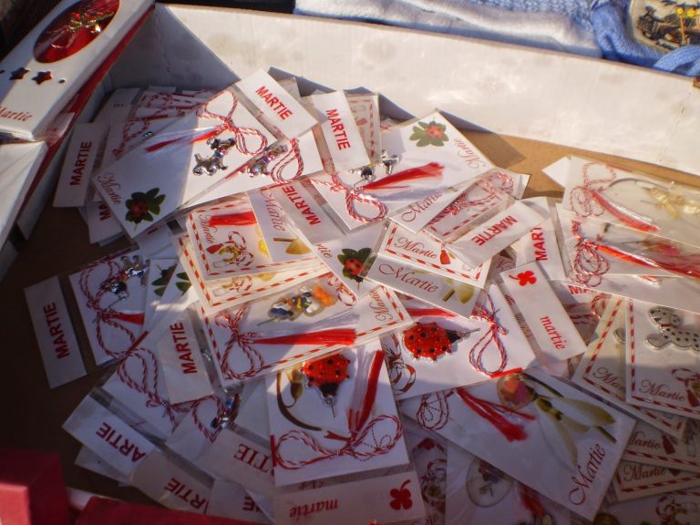 ANPC: Atenție la mărțișoare! În această perioadă pericolul real îl reprezintă contrafacerile