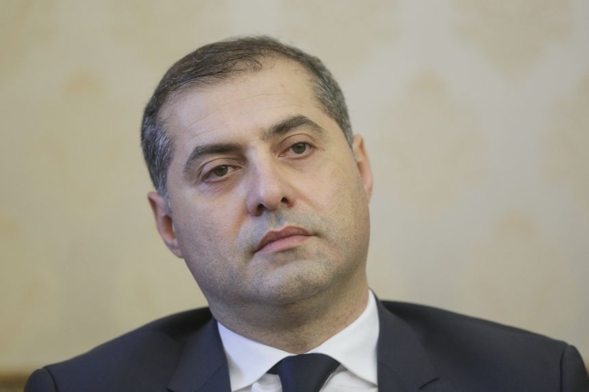 Ministrul pentru Mediul de Afaceri demisionează