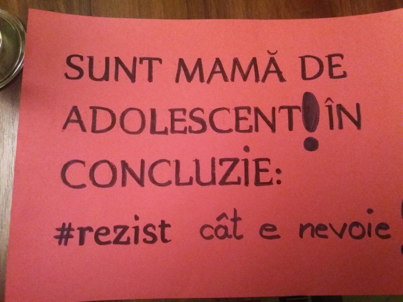 Sunt mama de adolescent – #rezist cat e nevoie!