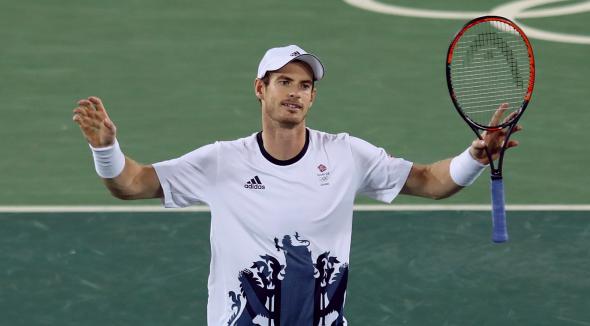 Andy Murray, liderul ATP, o atacă pe Maria Sharapova
