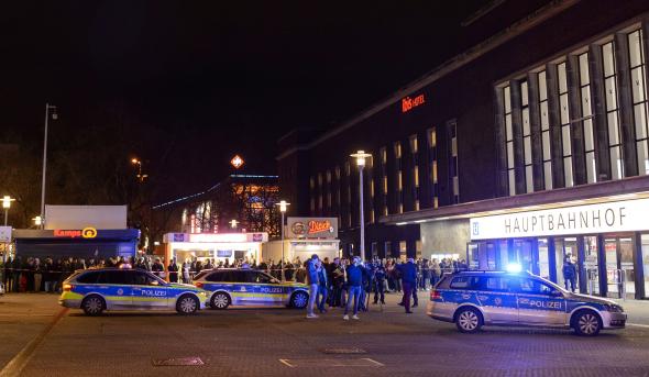 Atac cu toporul în gara din Dusseldorf