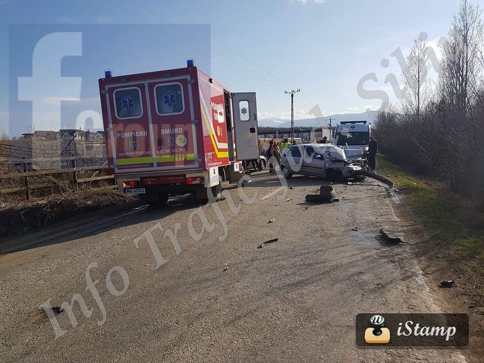 Accident cu trei maşini pe drumul dintre Şelimbăr şi Cisnădie