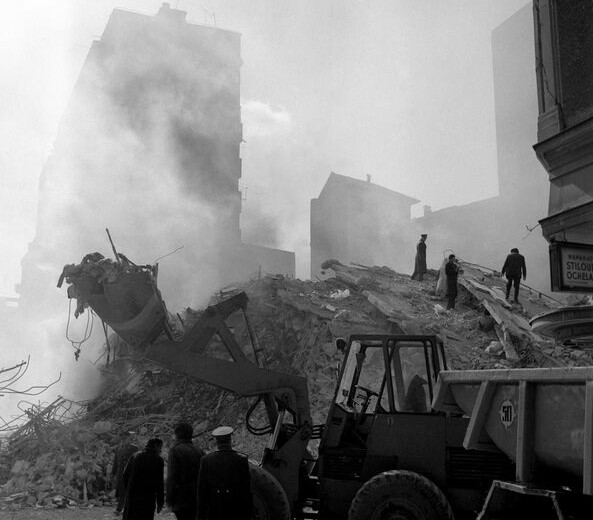 40 de ani de la cutremurul din 1977