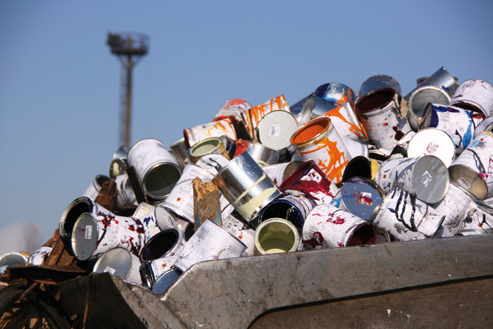 De luni se colectează deșeurile periculoase în Sibiu