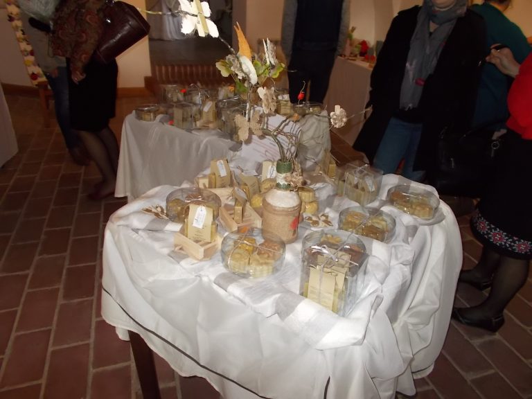 GALERIE FOTO – Magia Sărbătorii Pascale într-o expoziție de suflet