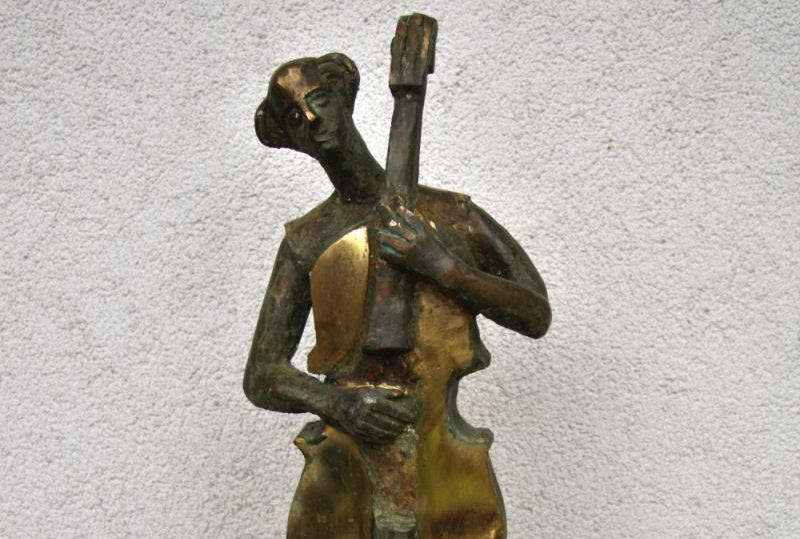 Expoziția ”Jazz – Suflet și Formă”, îmbină jazz-ul cu bronzul