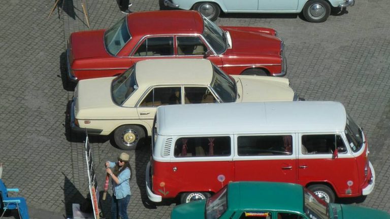 Retroparada Primăverii cu mașini de epocă, la Sibiu