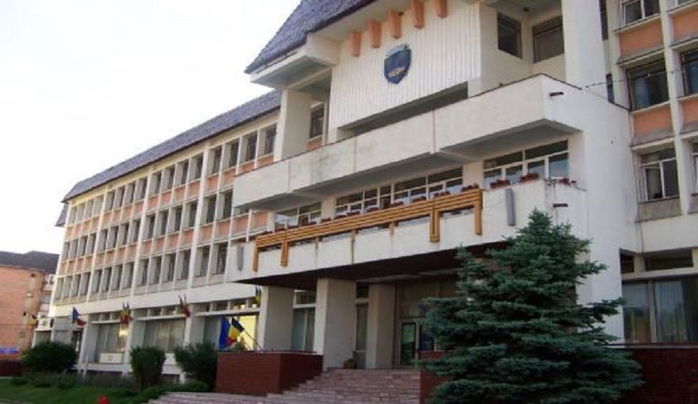 Mediașul va avea trei Cetățeni de Onoare