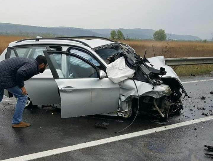 Accident pe DN1: 3 victime încarcerate și trafic blocat