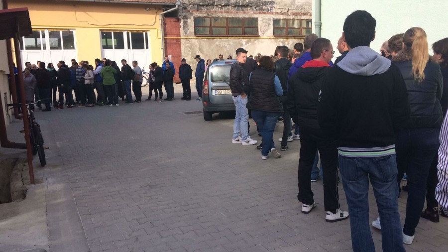Coadă la clubul CSU Sibiu – se va juca din nou cu sala plină?