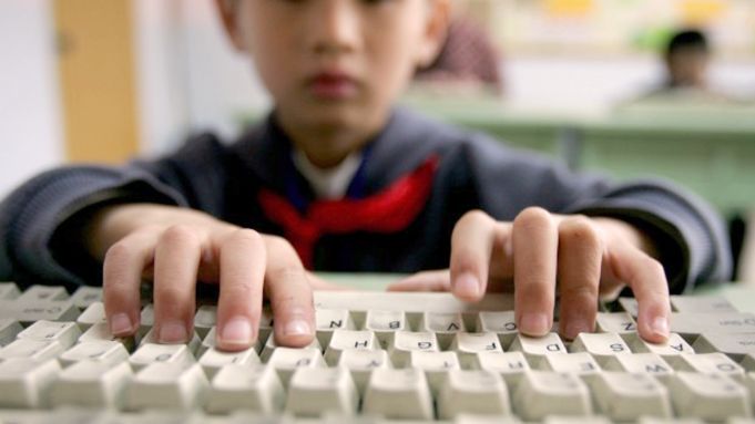 Mai multe activități de prevenție a riscurilor din mediul on line