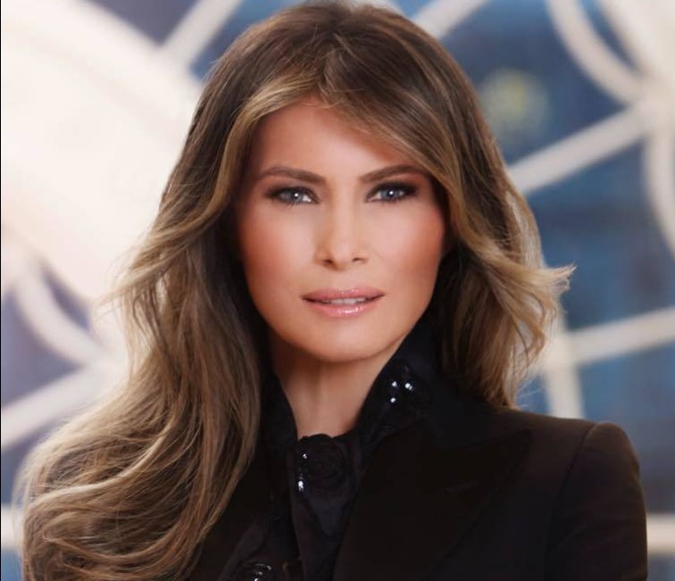 Casa Albă a publicat primul portret oficial al Melaniei Trump