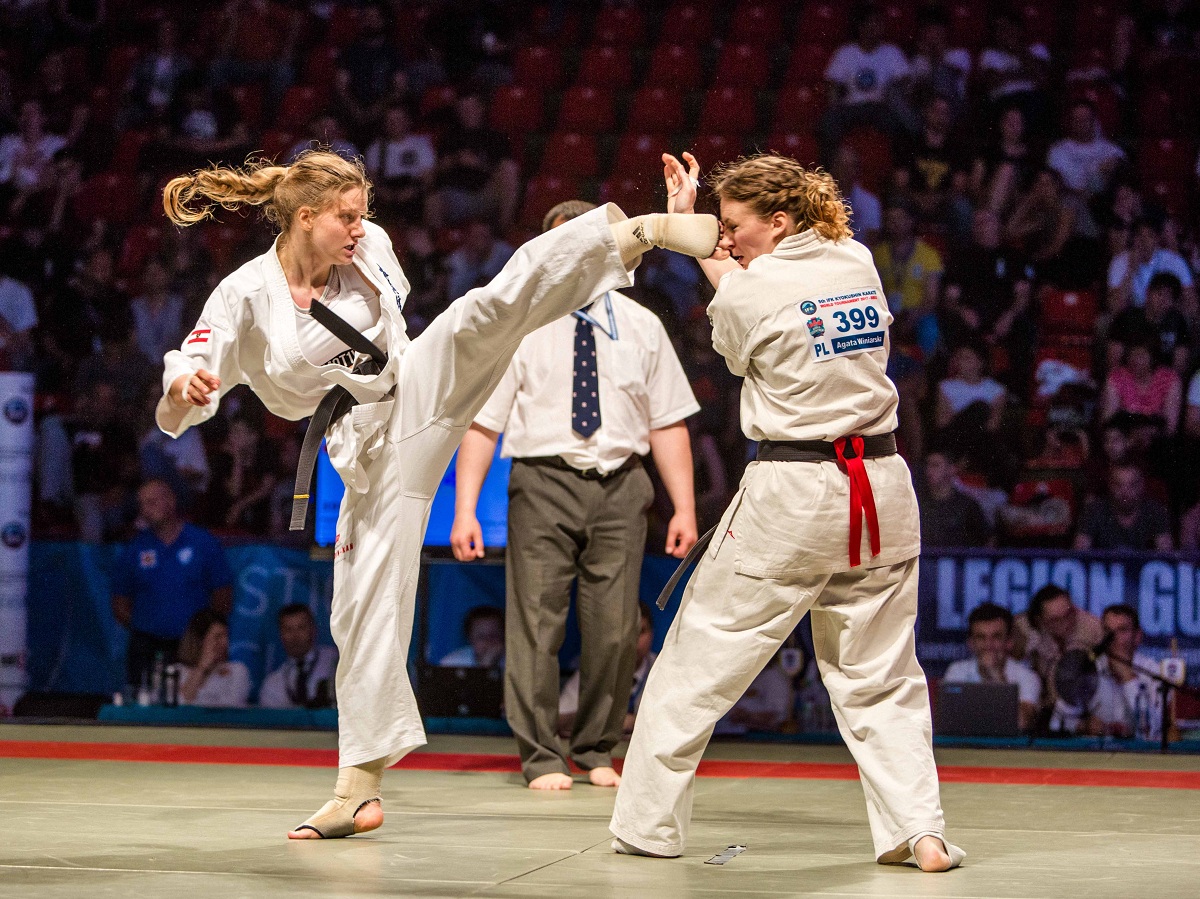 Doi sportivi români, pe podiumul Campionatului Mondial de Karate