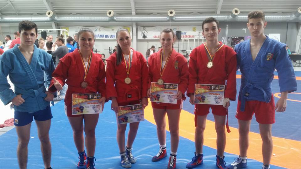Sibienii au cucerit 4 medalii la naţionalele de sambo
