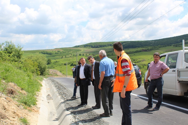 Lucrările la drumul Poiana Sibiului-Dobârca au fost finalizate