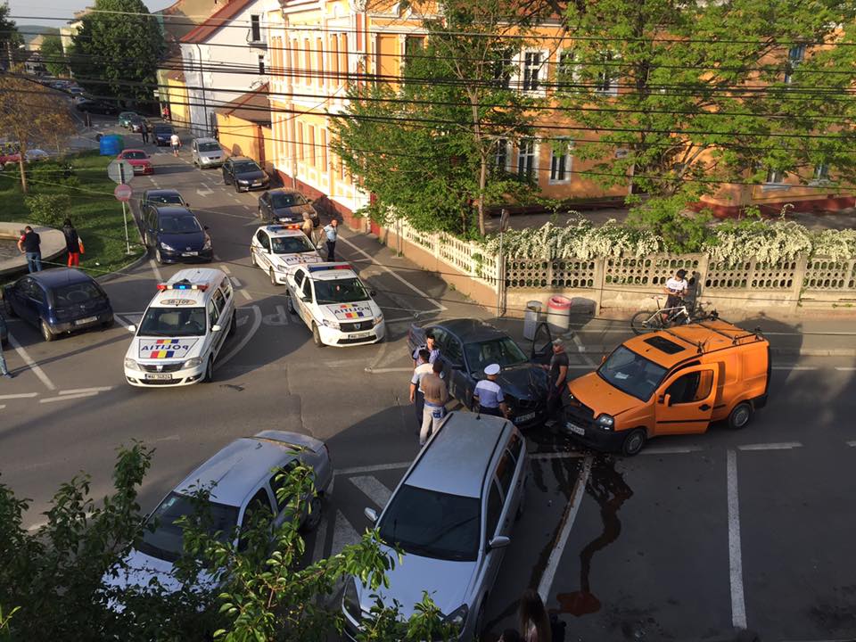 Maşină furată din judeţul Alba, hoţul a fost prins la Sibiu după o urmărire ca în filme