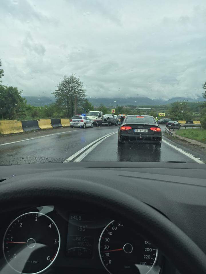 Patru persoane, rănite pe Hula Bradului