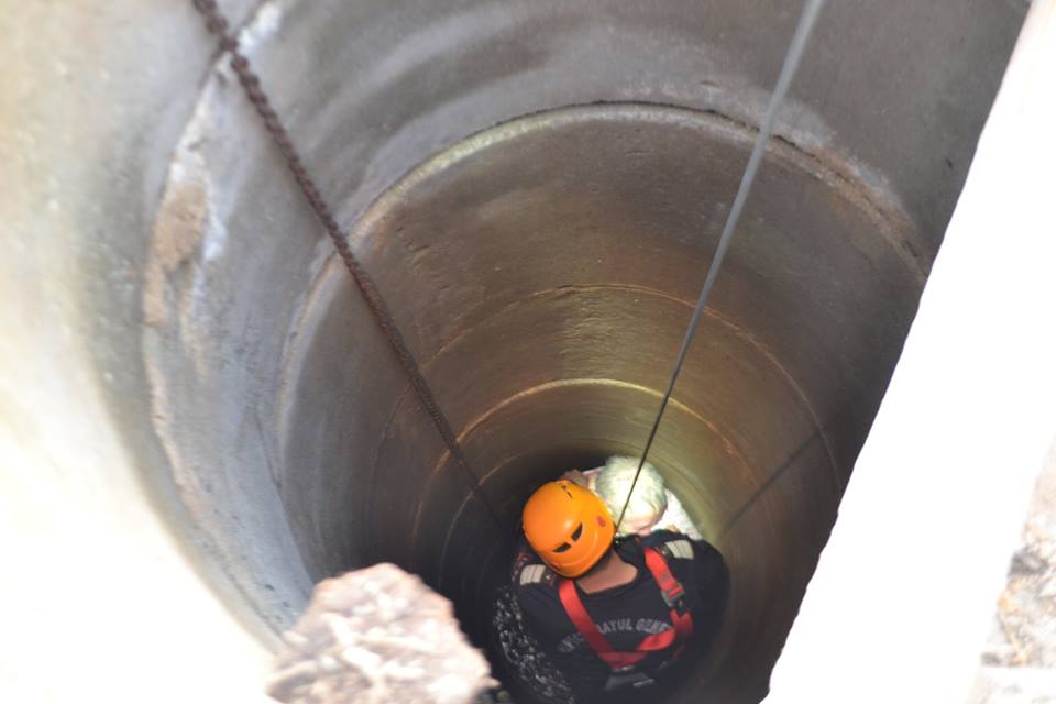 ULTIMA ORĂ: Sibian decedat după ce a căzut în fântâna din curtea casei