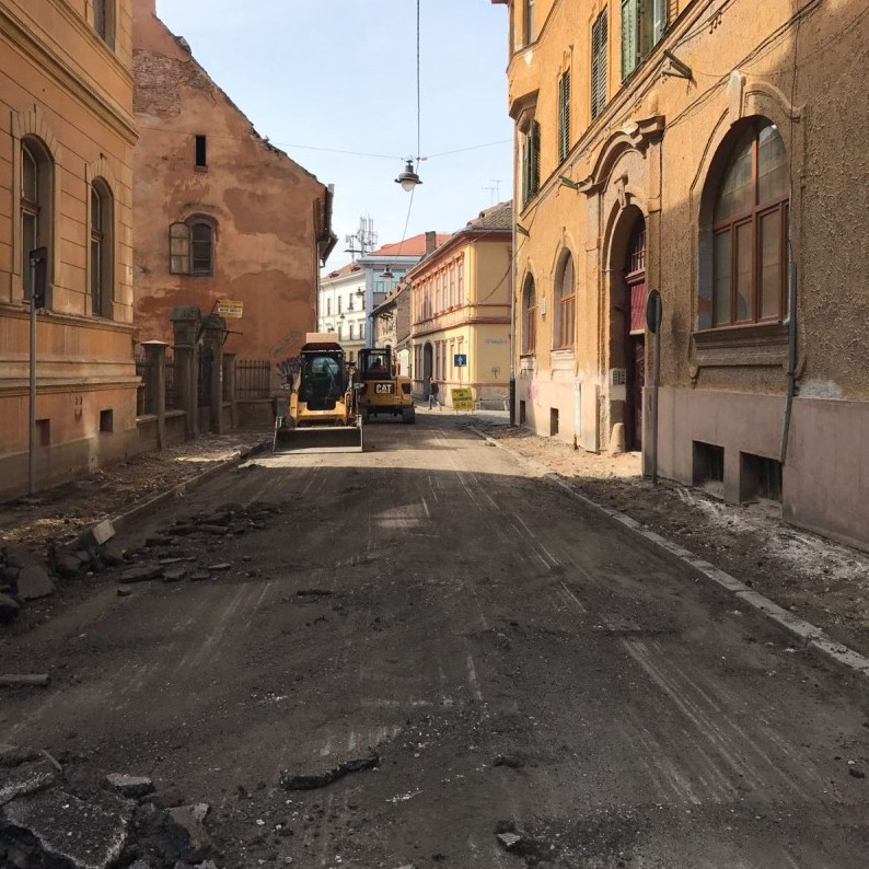 Trafic închis pe Papiu Ilarian