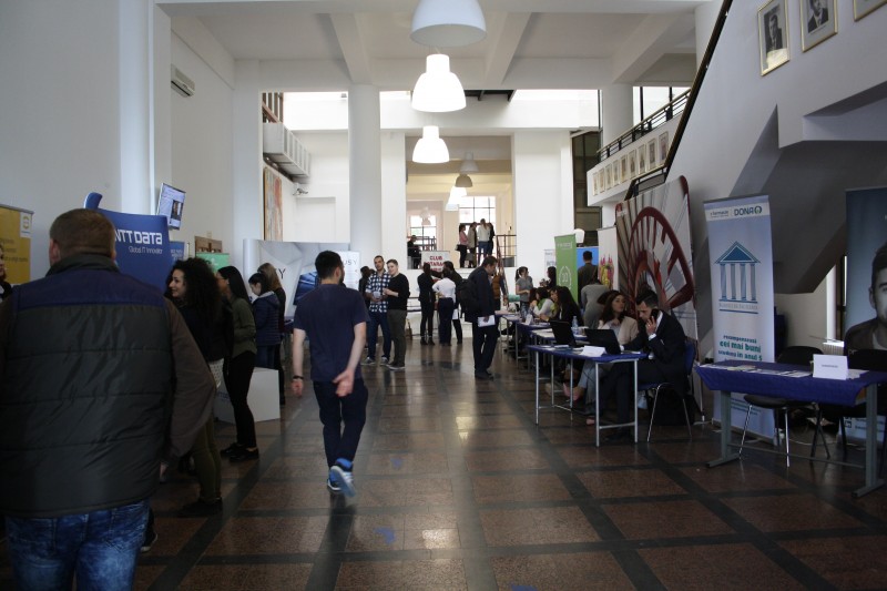 Târgul de joburi „Career Expo” – 19 companii caută candidați