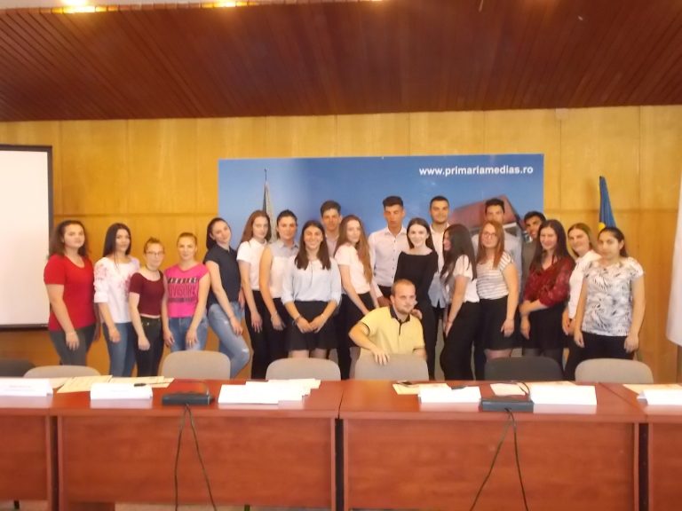 A fost ales încă un „primar” al orașului