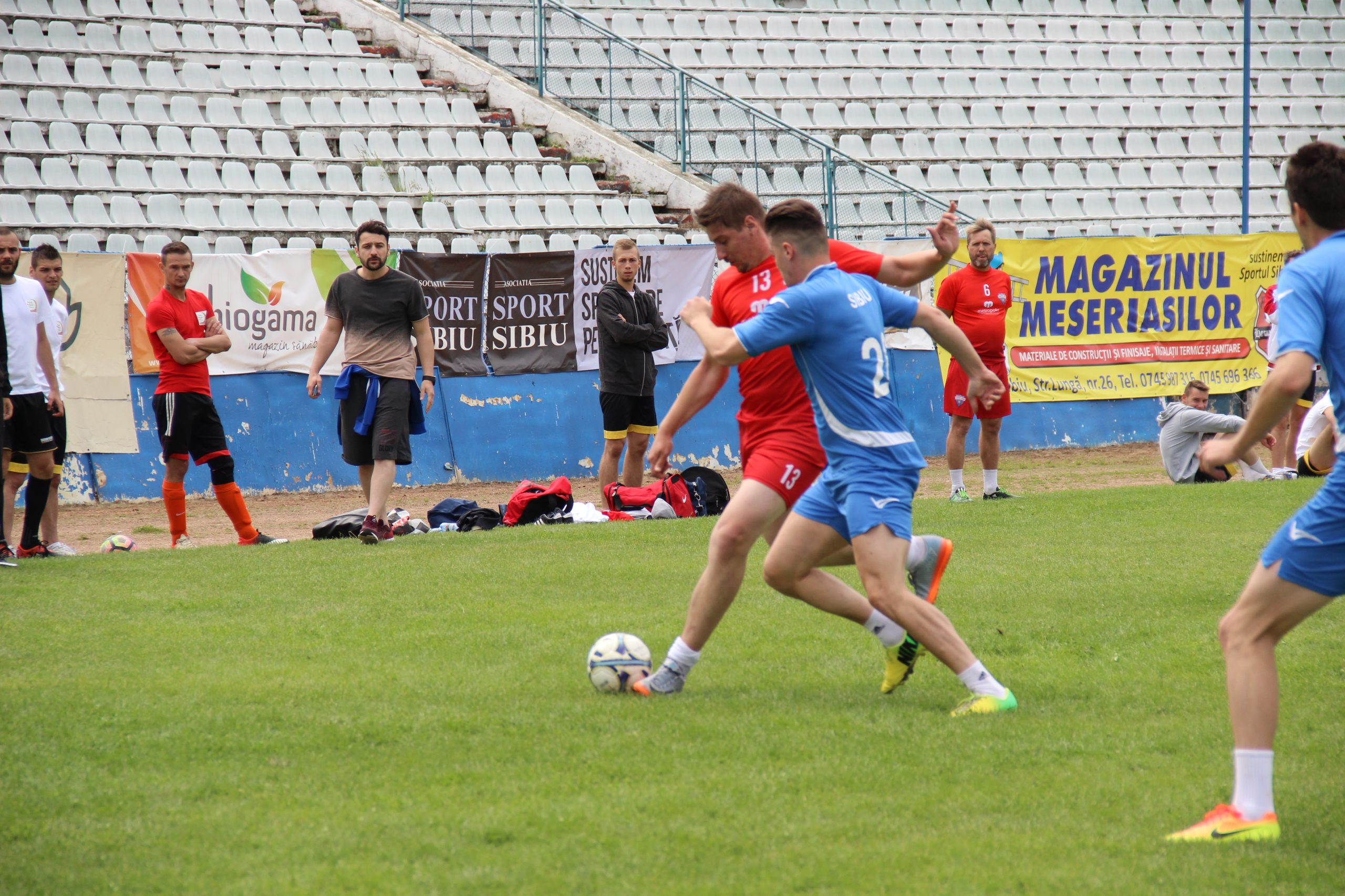 Zi plină de fotbal pe stadionul Municipal