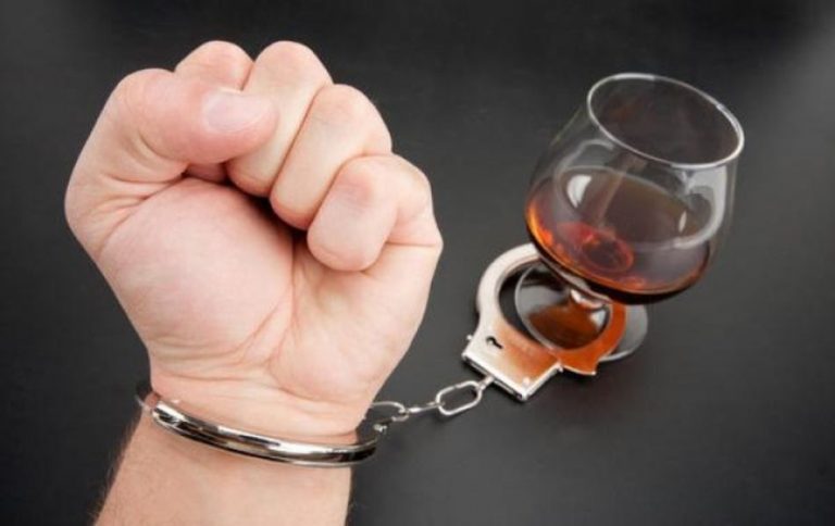 Nu se mai opresc: băuți sau fără permise, prinși pe șoselele din județ