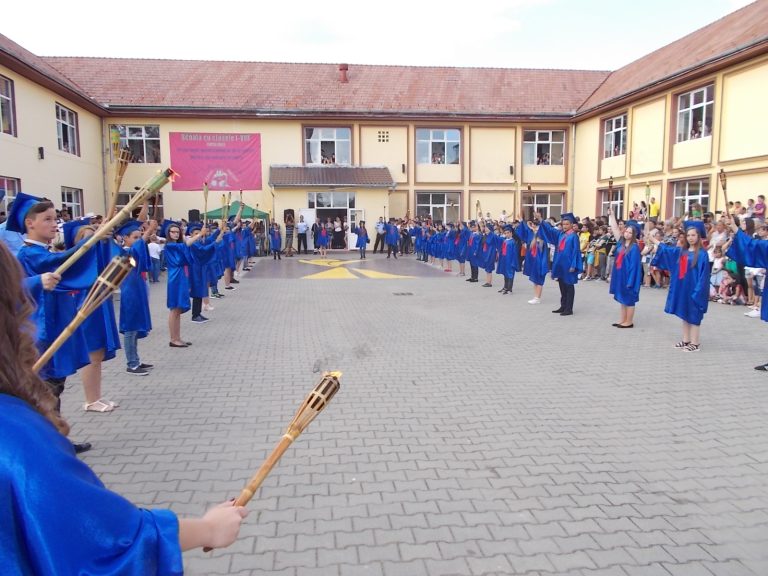 Peste 65.000 de copii incep scoala in judetul Sibiu
