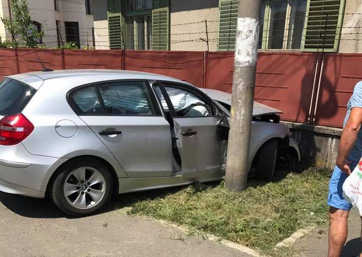UPDATE: Accident la Miercurea, o maşină s-a izbit într-o casă