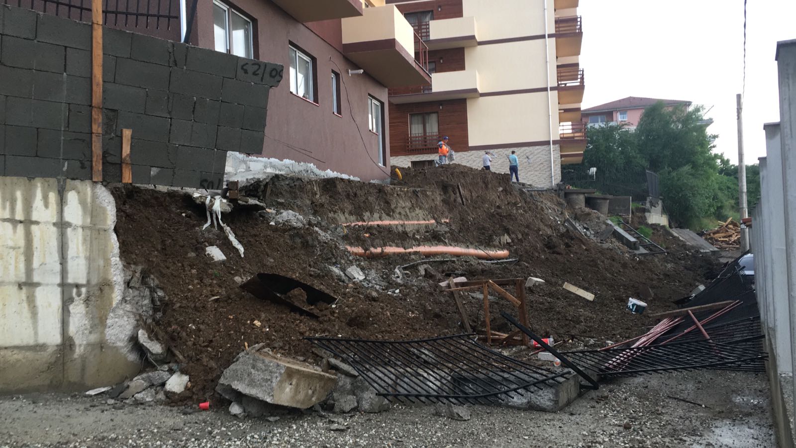 Video: Locatarii din blocul de pe Islazului vor fi relocati
