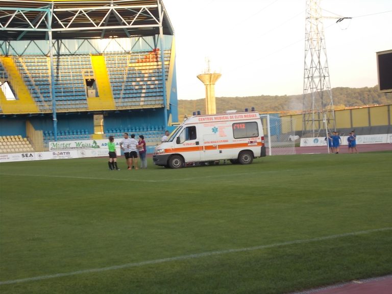 FOTO – Accidentare gravă pentru un jucător al Gazului Metan