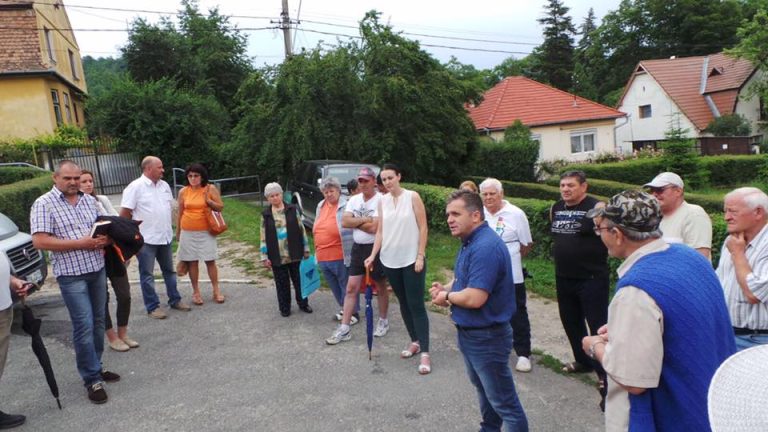 Conducerea orașului, la întâlniri în cartiere
