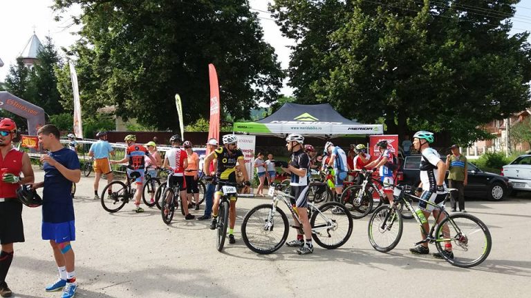 GALERIE FOTO – Movilele Blăjelului a atras  foarte mulți pasionați de Mountainbike