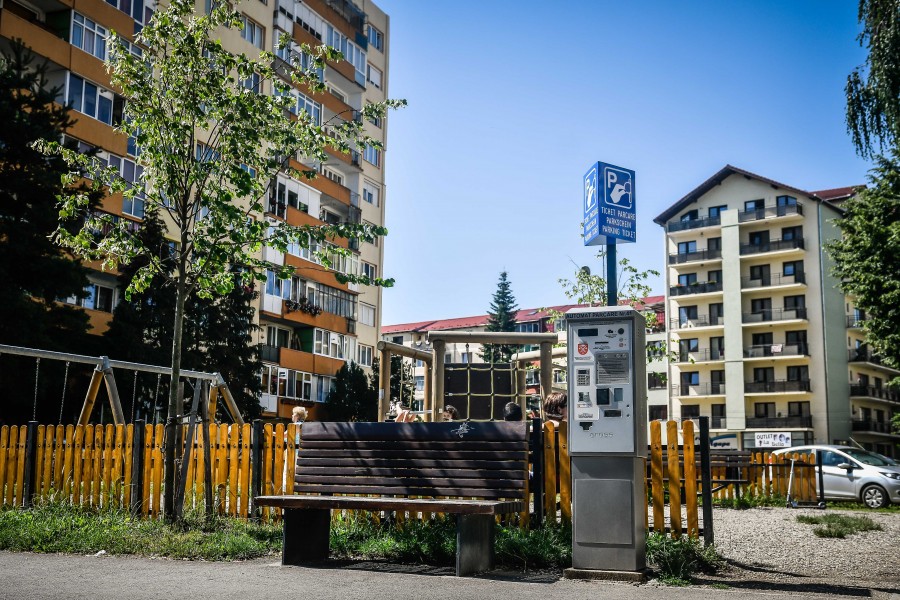 Cinci noi automate de parcare, instalate în oraș