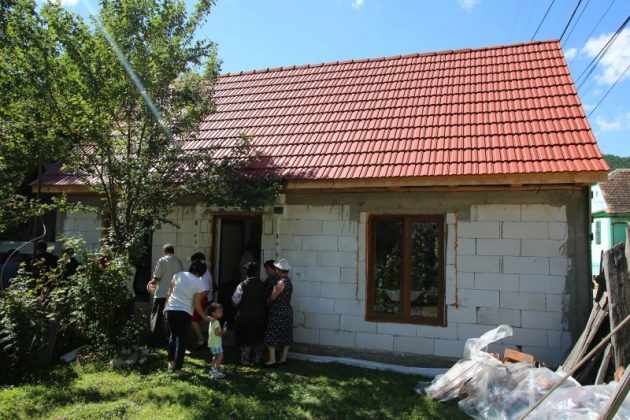 Casă oferită de biserică unei familii nevoiașe din Gura Râului
