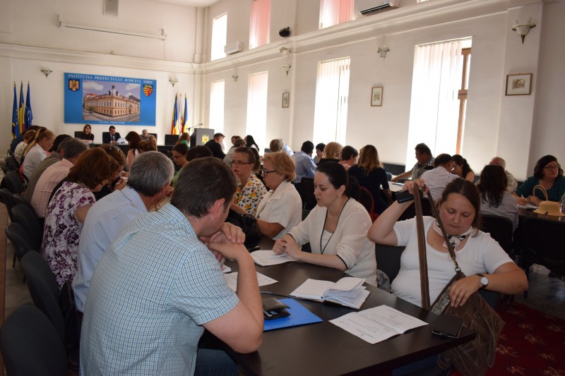 Primarii au primit consultanță pentru aplicarea Legii salarizării