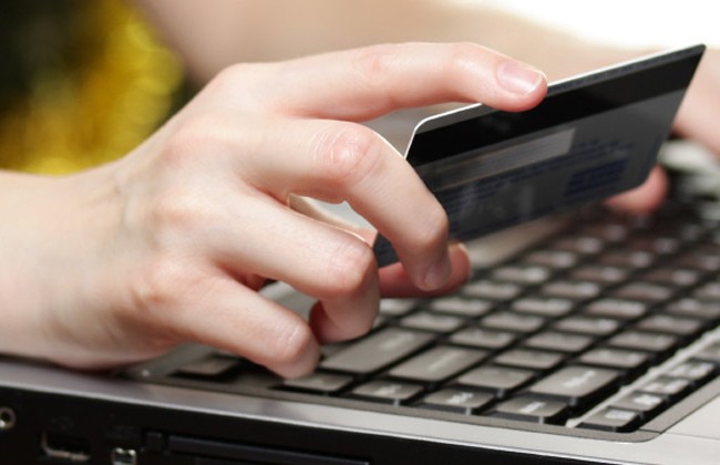 Atenţie la biletele de vacanţă cumpărate de pe internet