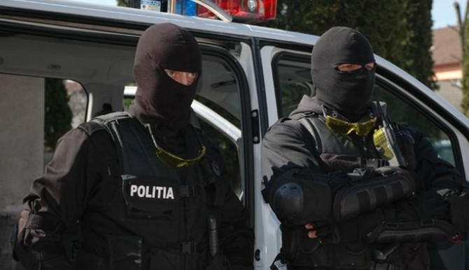 ULTIMA ORĂ: Bărbat băgat în spital după ce a fost atacat cu o bâtă. Agresorul a fost reținut