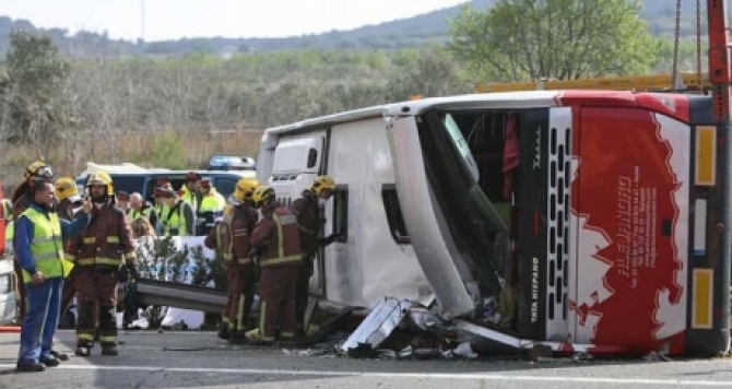 Un autocar cu muncitoare sezoniere românce s-a răsturnat în Germania