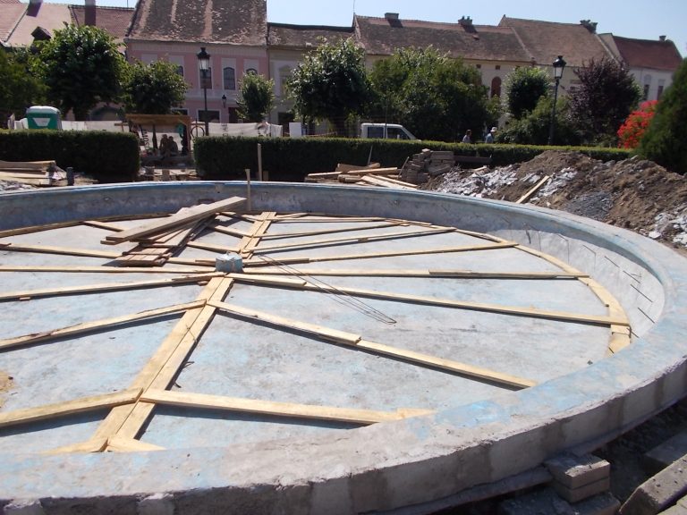 Modernizarea artezienei din centrul istoric, aproape de final