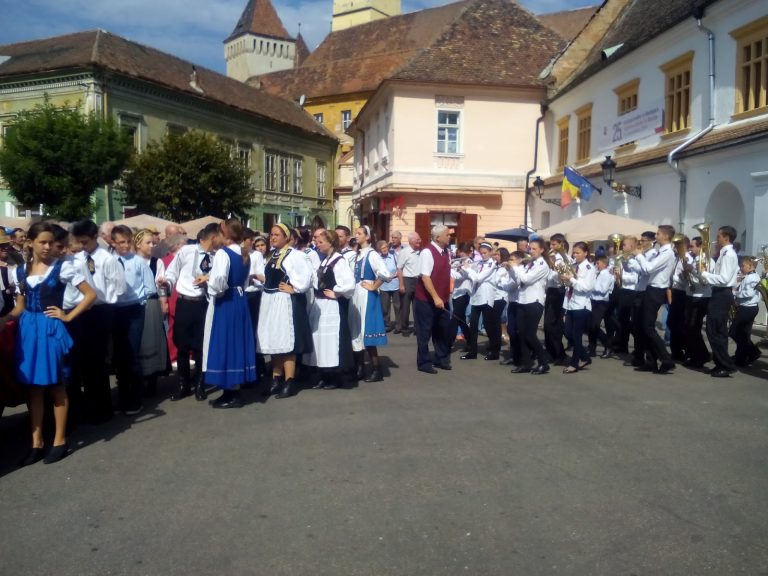 Sașii plecați din oraș se întâlnesc între 11 și 14 august