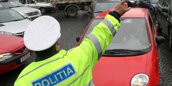 Șofer de 67 de ani, prins băut la volan